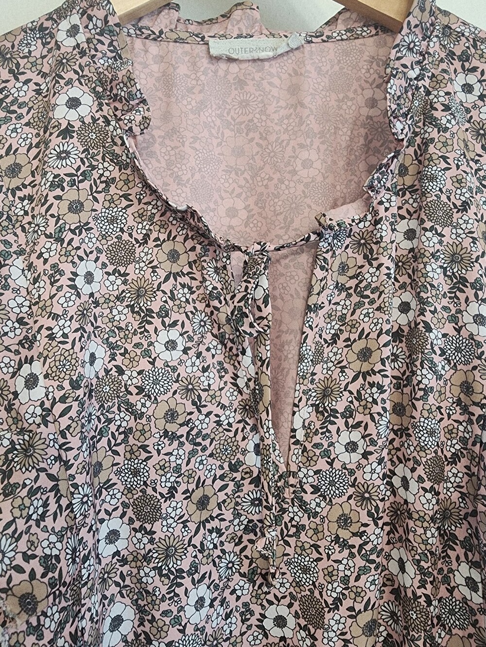 Outerknown Floral Smocked Waist Sleeveless Mini Dress Size Medium - Picture 4 of 11